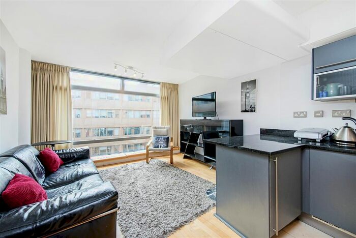 1 Bedroom Flat To Rent In Parliament View Apartments, Albert Embankment, Nine Elms, London, SE1