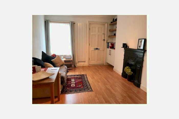 1 Bedroom Flat To Rent In Martlett Court, London, WC2B