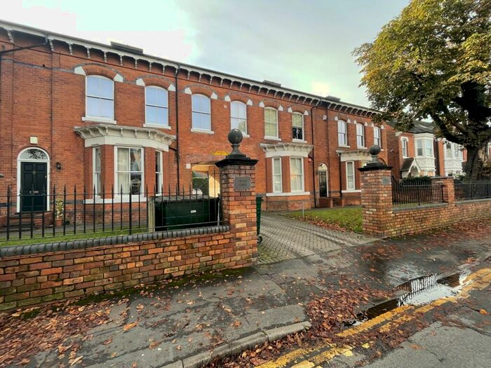 2 Bedroom Flat To Rent In Cheyne Court, Greenfield Road, Harborne, Birmingham, B17