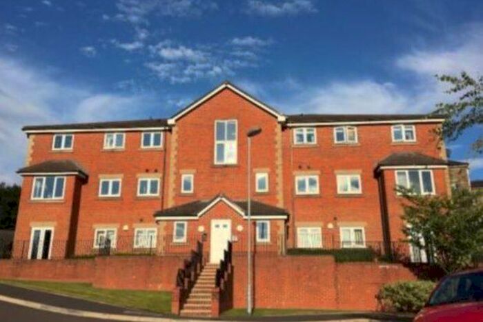 2 Bedroom Flat To Rent In Staley Farm Close, Stalybridge, SK15