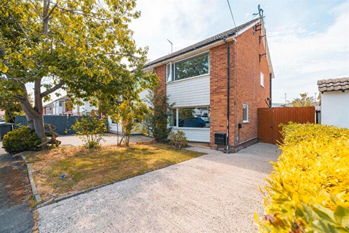 2 Bedroom Semi-Detached House For Sale In Carlton Close, Parkgate, Neston, CH64