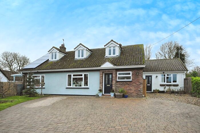 5 Bedroom Detached House For Sale In Cross End, Pebmarsh, Halstead, CO9