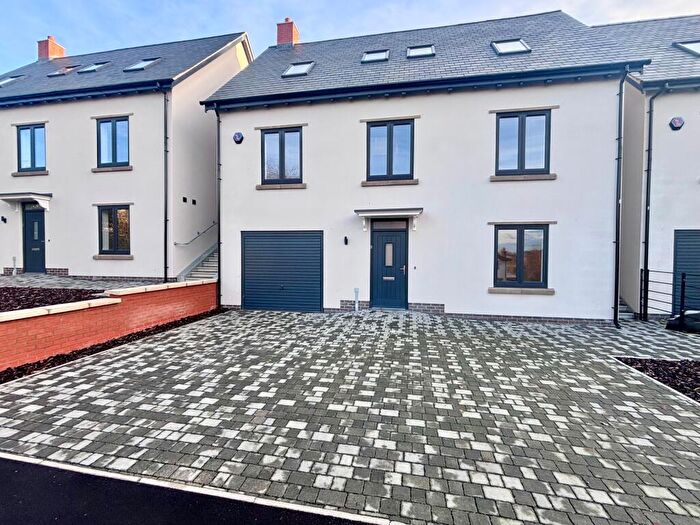 4 Bedroom Detached House To Rent In Holly Croft, Oakthorpe, DE12