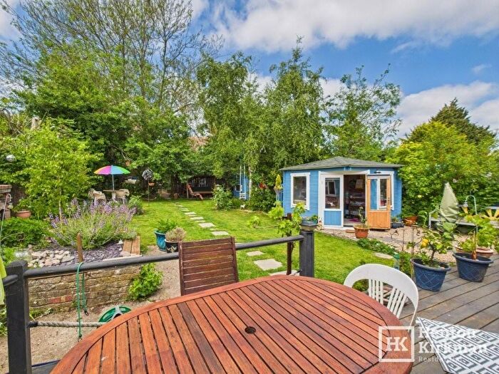 3 Bedroom Detached Bungalow For Sale In Passingham Avenue, Billericay, Essex, CM11