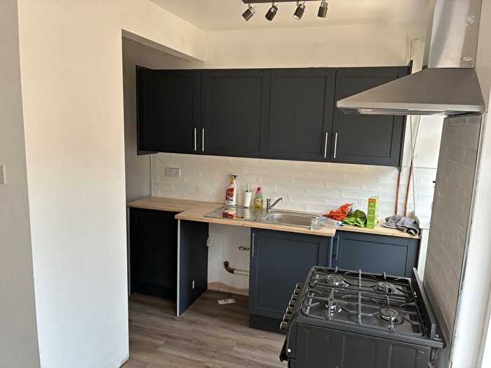 3 Bedroom Terraced House To Rent In Oldacre Road, Oldbury, B68