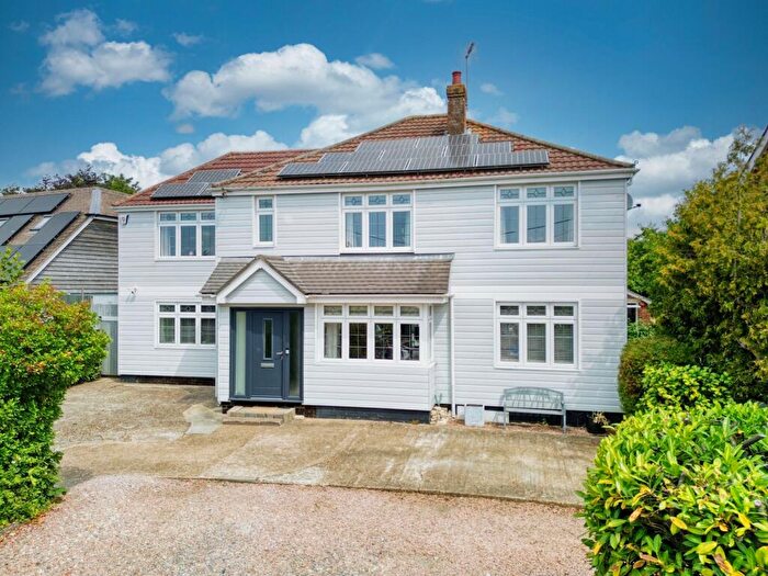 6 Bedroom Detached House For Sale In Fair Oak Road, Eastleigh, SO50