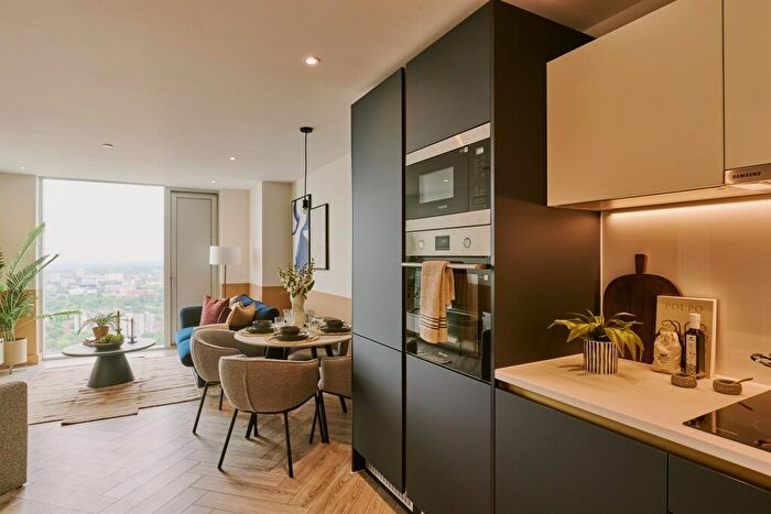 1 Bedroom Apartment To Rent In Colliers Yard, Bed, M3