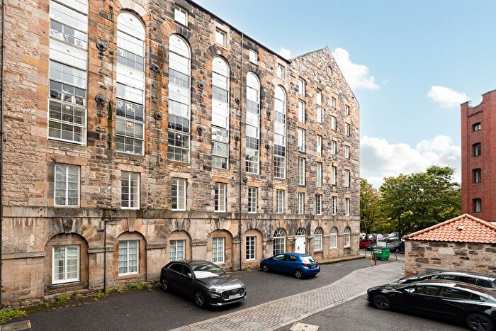 1 Bedroom Flat For Sale In / Chapel Lane, Edinburgh, EH6