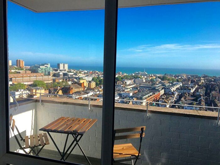2 Bedroom Flat To Rent In Theobald House, Blackman Street, Brighton, BN1