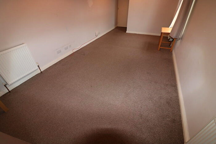 2 Bedroom Apartment To Rent In First Floor, Hull Road, HU4