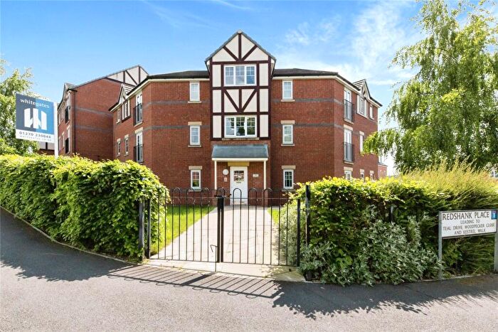 2 Bedroom Apartment For Sale In Moss Lane, Sandbach, Cheshire, CW11