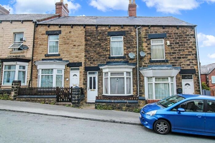 3 Bedroom Terraced House For Sale In Victoria Street, Stairfoot, Barnsley, S70