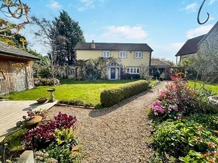 4 Bedroom Detached House For Sale In Thetford Road, Northwold, IP26