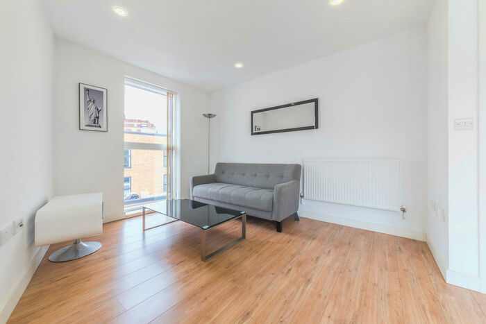 1 Bedroom Apartment To Rent In Augustine House, - Conington Road, Lewisham, London, SE13