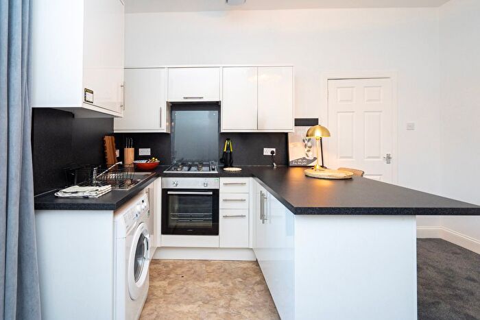 1 Bedroom Flat To Rent In Milton Street, Edinburgh, EH8
