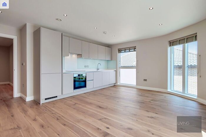 1 Bedroom Flat To Rent In Holloway Road, Holloway, N19