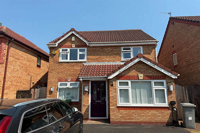 3 Bedroom Detached House To Rent In Earlesfield Close, Sale, M33