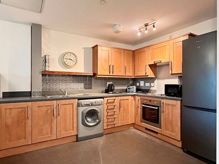 2 Bedroom Flat To Rent In Phoebe Road, Pentrechwyth, SA1