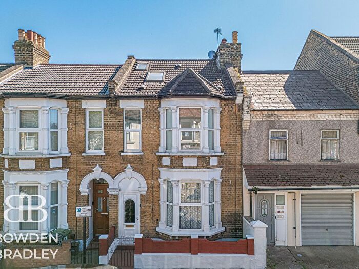3 Bedroom Terraced House For Sale In Ferndale Road, Leytonstone, E11