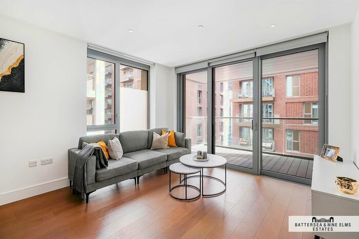 2 Bedroom Flat To Rent In Palmer Road, London, SW11