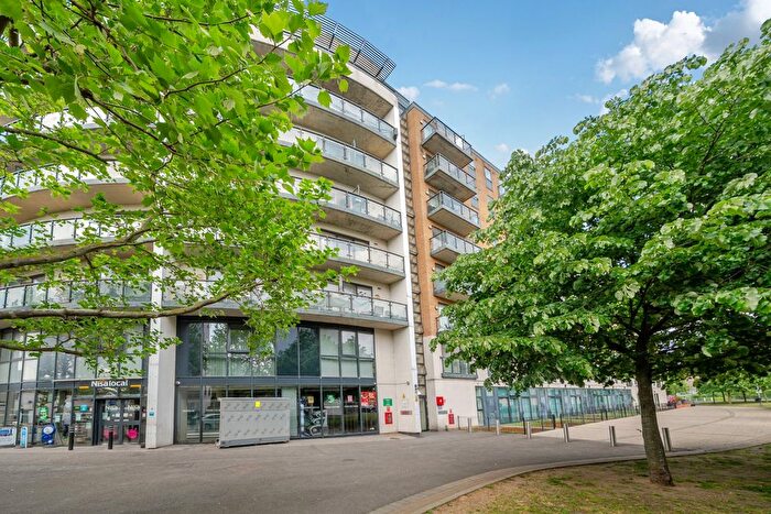 1 Bedroom Flat To Rent In Durnsford Road, Wimbledon, London, SW19