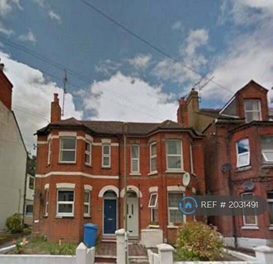 1 Bedroom Flat To Rent In Cambridge Road, Aldershot, GU11