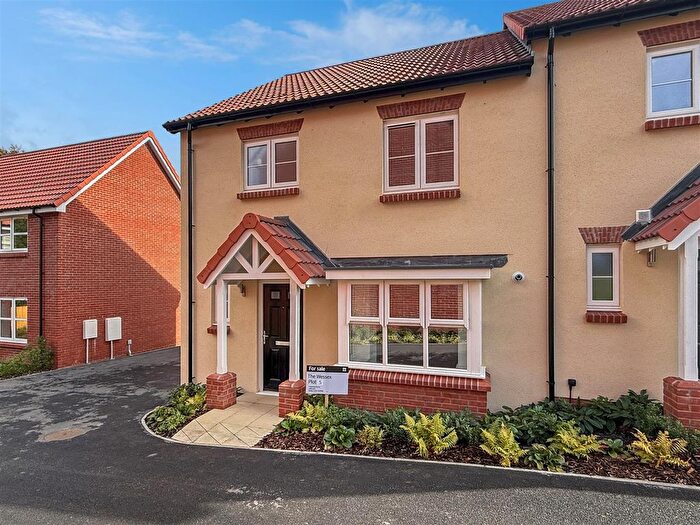 3 Bedroom Property For Sale In Limers Lane, Northam, Bideford, EX39