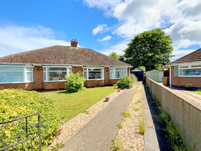 2 Bedroom Semi-Detached Bungalow For Sale In Halton Place, Cleethorpes, DN35