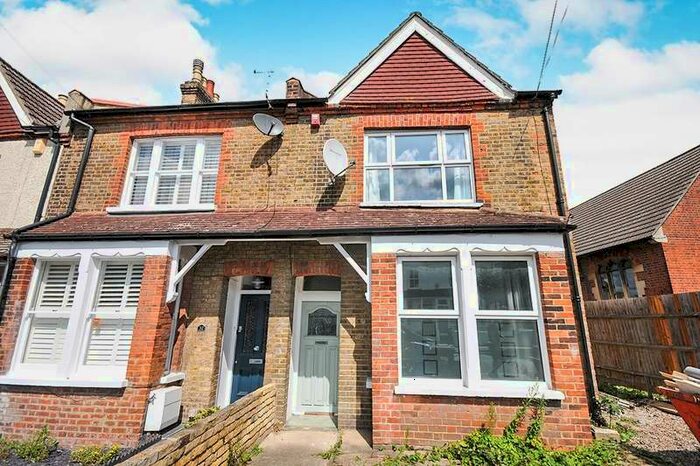 2 Bedroom End Of Terrace House To Rent In Nightingale Lane, Bromley, BR1