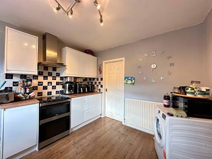 3 Bedroom Terraced House For Sale In Byron Close, Knottingley, WF11