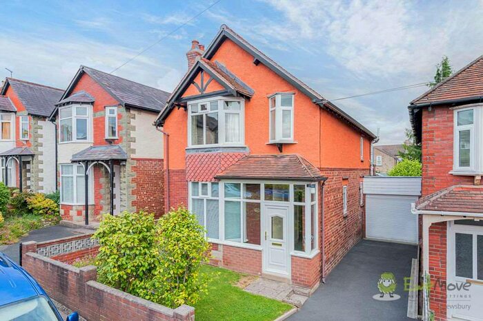 3 Bedroom Detached House For Sale In Copthorne Drive, Shrewsbury, SY3