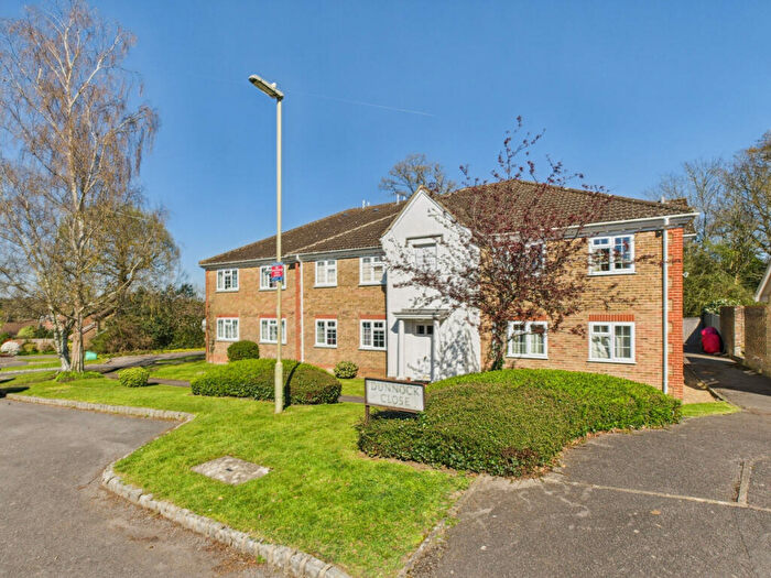 1 Bedroom Flat To Rent In Dunnock Close, Rowlands Castle, PO9