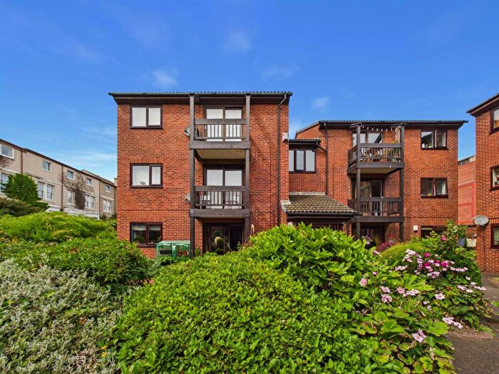 2 Bedroom Apartment For Sale In Southleigh, Whitley Bay, NE26