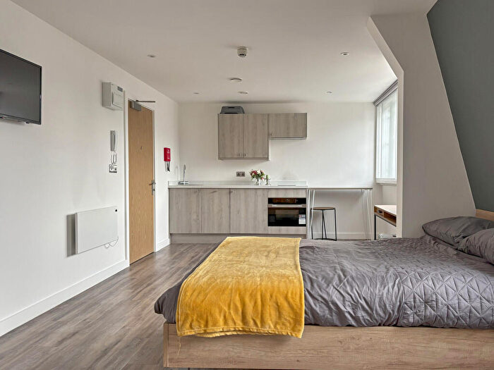 Studio To Rent In College Green, Bristol, BS1