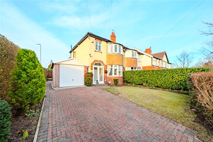 3 Bedroom Semi Detached House For Sale In Fearnville View, Leeds, LS8