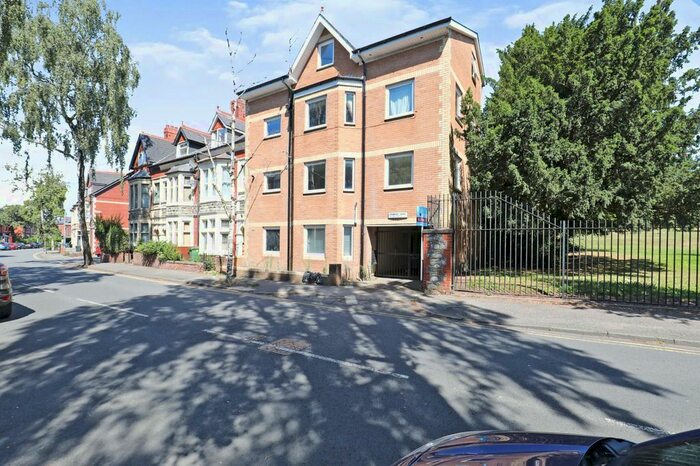 3 Bedroom Flat To Rent In Romilly Road, Canton, Cardiff, CF5