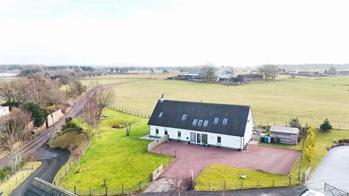 4 Bedroom Detached House For Sale In Silverlea Drive, Ravenstruther, ML11