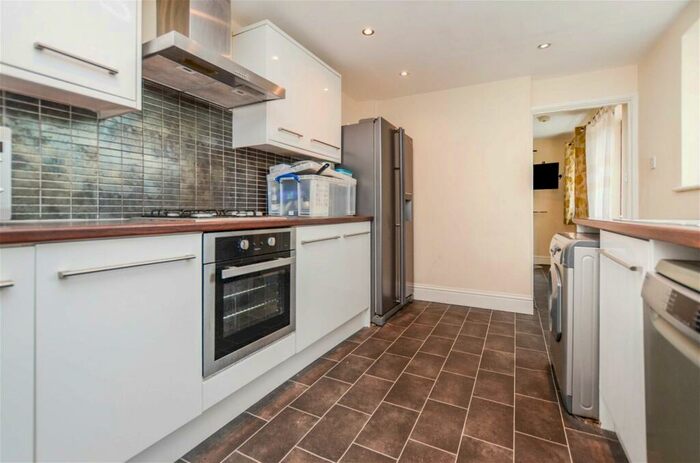 5 Bedroom Terraced House To Rent In Britannia Road, Southsea, Hampshire, PO5