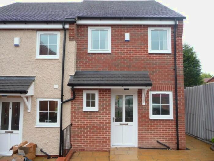2 Bedroom End Of Terrace House To Rent In Lakin Close, Swadlincote DE11