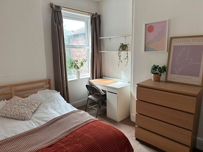 6 Bedroom House To Rent In Cawdor Road, Manchester, M14