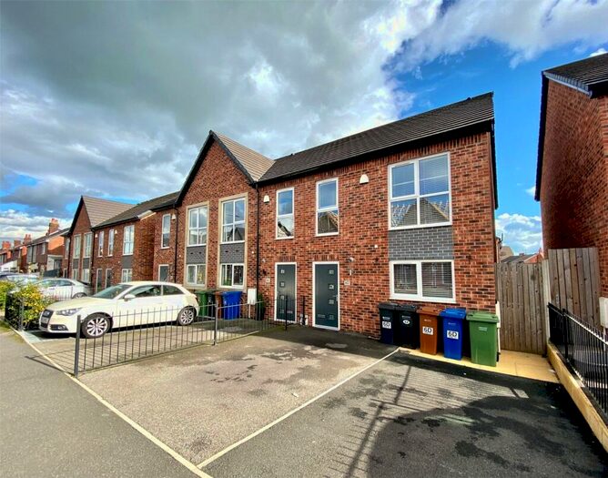 3 Bedroom Semi-Detached House To Rent In Vine Street, Hazel Grove, Stockport, SK7