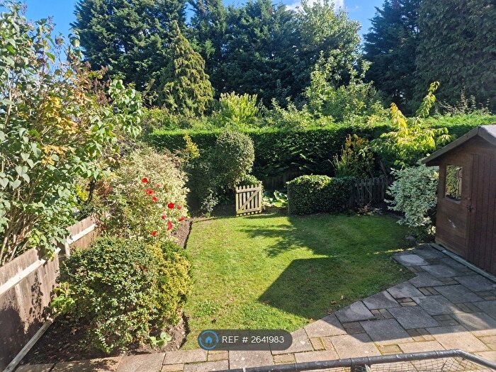 2 Bedroom Flat To Rent In Beaconsfield Road, London, N11