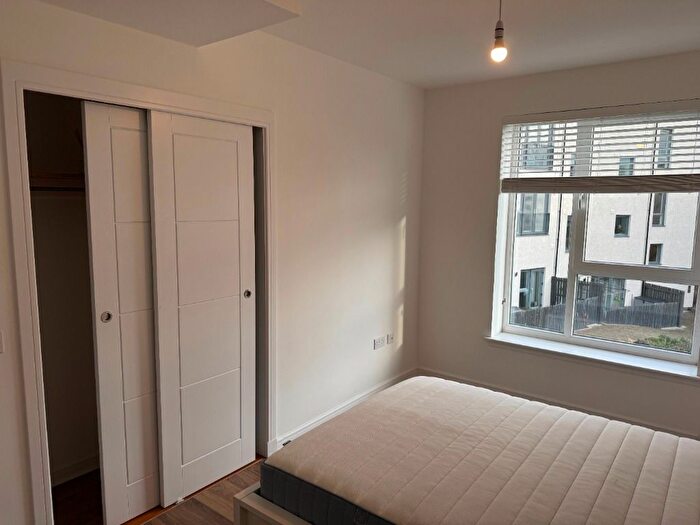 2 Bedroom Flat To Rent In Gaskell Street, Saughton, Edinburgh, EH14