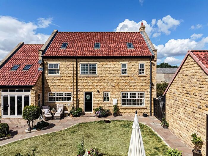 4 Bedroom Detached House For Sale In High Street, Laughton, Sheffield, S25