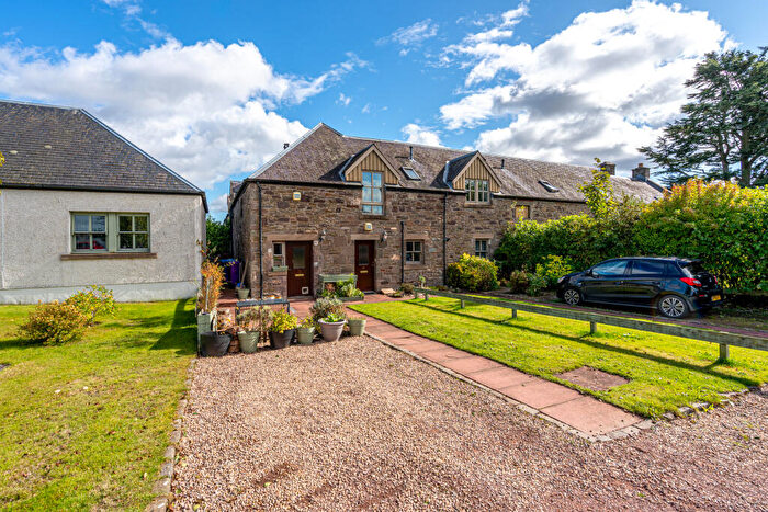 3 Bedroom Flat For Sale In Berryhill, Invergowrie, DD2