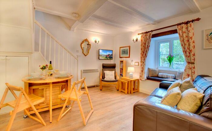 2 Bedroom Cottage For Sale In The Village, Dunstan, NE66