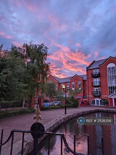 2 Bedroom Flat To Rent In Piccadilly Village, Manchester, M1