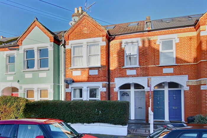 1 Bedroom Maisonette To Rent In Cargill Road, London, SW18