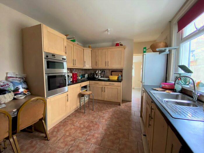 3 Bedroom Terraced House To Rent In Pentrebane Street, Grangetown, Cardiff, CF11