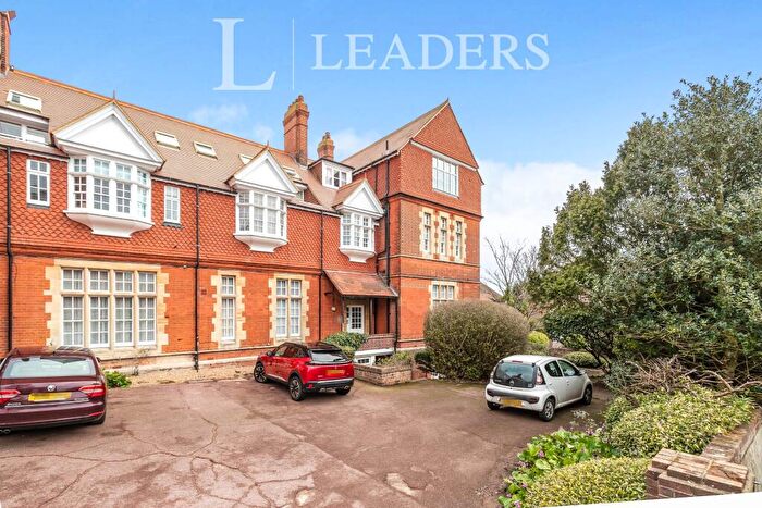 1 Bedroom Apartment To Rent In Meads, BN20